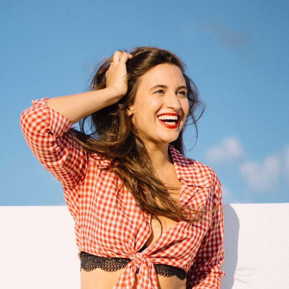 Meet your Posher, Elyssa